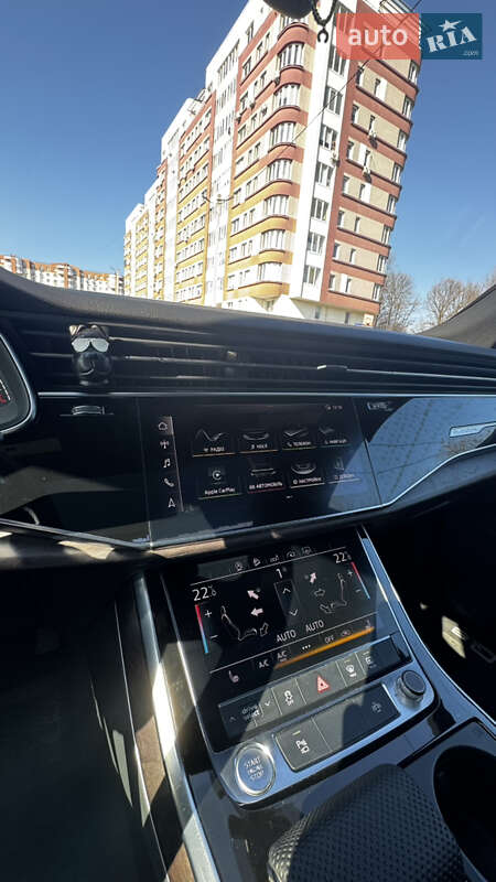 Внедорожник / Кроссовер Audi Q8 2018 в Львове