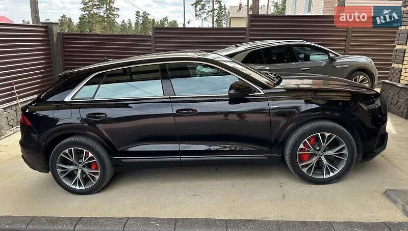 Позашляховик / Кросовер Audi Q8 2020 в Одесі