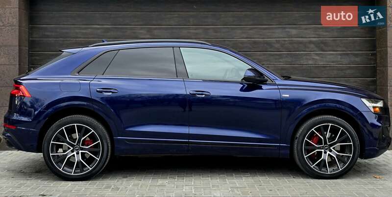 Позашляховик / Кросовер Audi Q8 2018 в Миколаєві