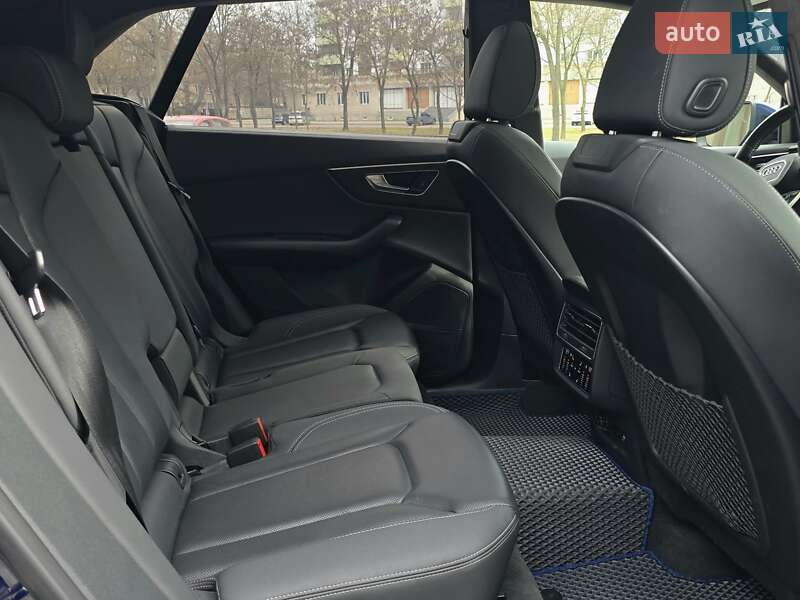 Позашляховик / Кросовер Audi Q8 2018 в Миколаєві