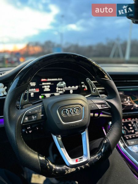 Внедорожник / Кроссовер Audi Q8 2018 в Ивано-Франковске