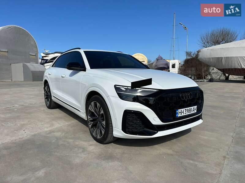 Внедорожник / Кроссовер Audi Q8 2024 в Одессе