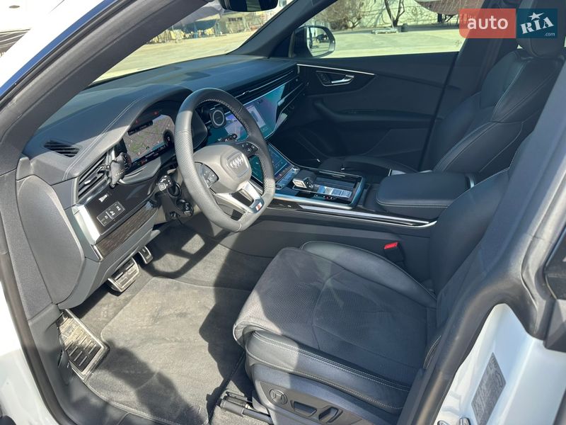 Внедорожник / Кроссовер Audi Q8 2024 в Одессе