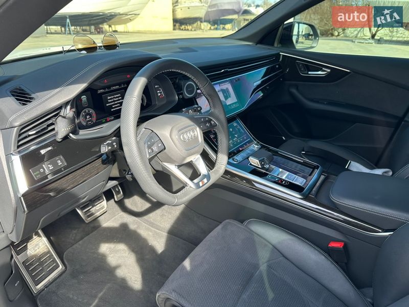 Внедорожник / Кроссовер Audi Q8 2024 в Одессе