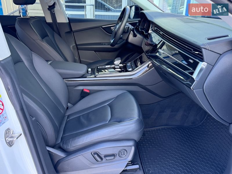 Внедорожник / Кроссовер Audi Q8 2023 в Виннице