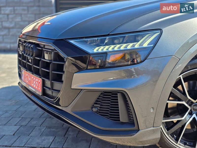 Внедорожник / Кроссовер Audi Q8 2019 в Ровно