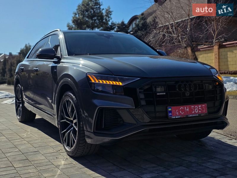 Внедорожник / Кроссовер Audi Q8 2019 в Ровно
