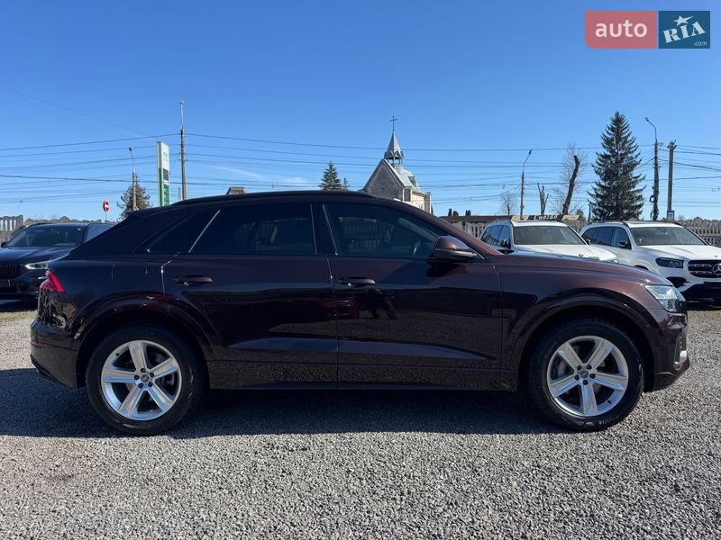 Позашляховик / Кросовер Audi Q8 2019 в Тернополі