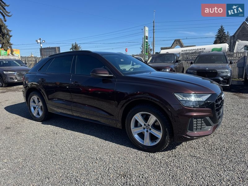 Позашляховик / Кросовер Audi Q8 2019 в Тернополі