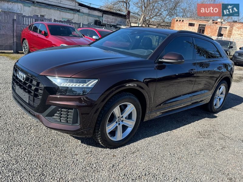 Позашляховик / Кросовер Audi Q8 2019 в Тернополі