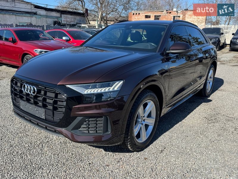 Позашляховик / Кросовер Audi Q8 2019 в Тернополі