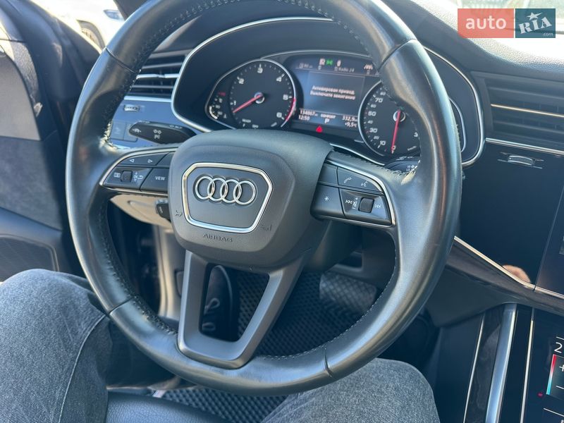 Позашляховик / Кросовер Audi Q8 2019 в Тернополі