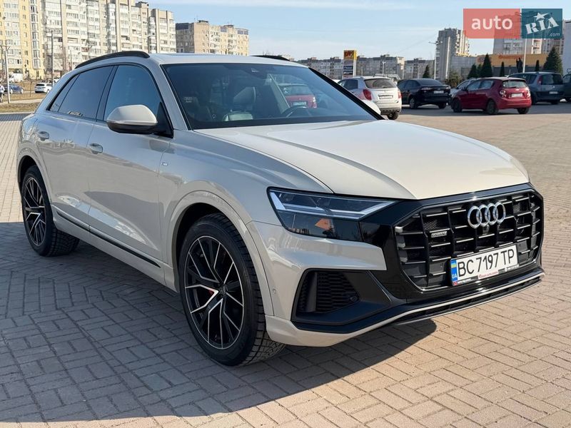Внедорожник / Кроссовер Audi Q8 2020 в Львове