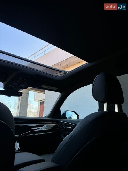 Внедорожник / Кроссовер Audi Q8 2020 в Киеве