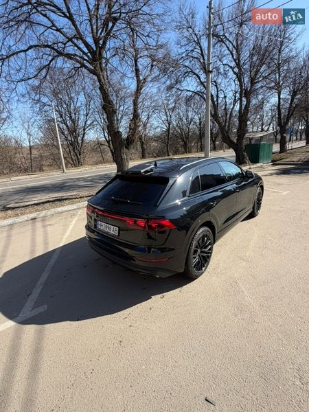 Внедорожник / Кроссовер Audi Q8 2023 в Дубно