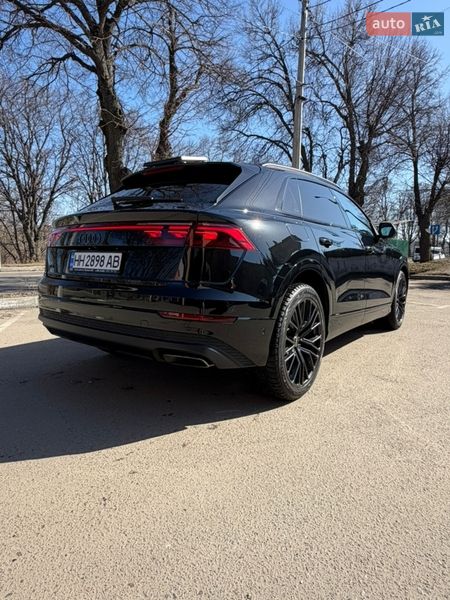 Внедорожник / Кроссовер Audi Q8 2023 в Дубно