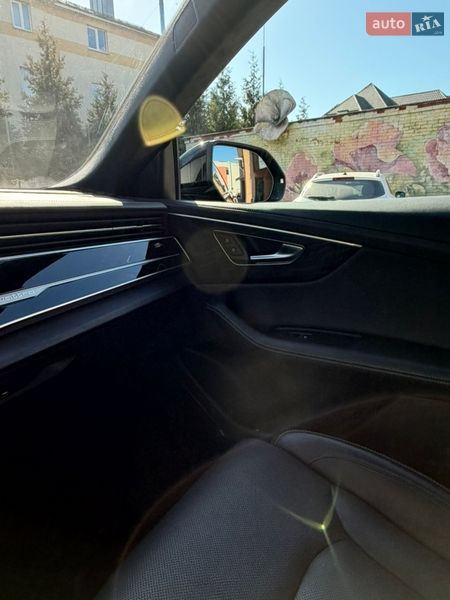 Внедорожник / Кроссовер Audi Q8 2023 в Дубно