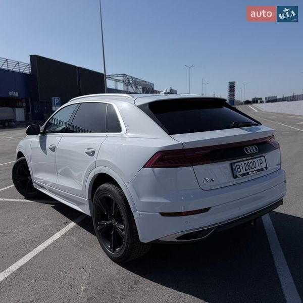 Внедорожник / Кроссовер Audi Q8 2023 в Полтаве