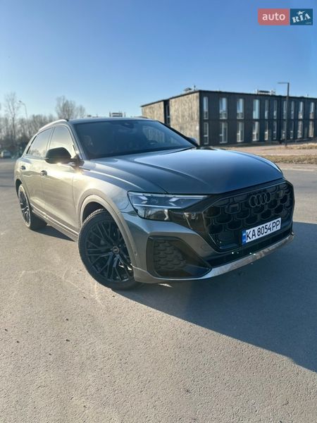 Внедорожник / Кроссовер Audi Q8 2025 в Чернигове