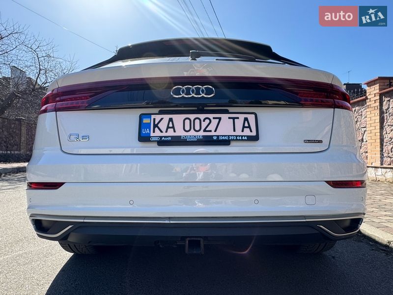 Позашляховик / Кросовер Audi Q8 2018 в Києві
