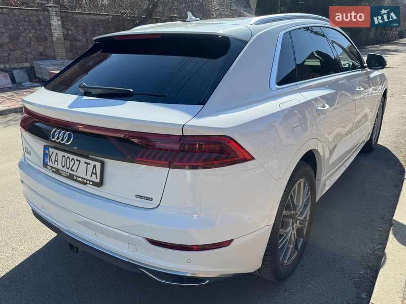 Позашляховик / Кросовер Audi Q8 2018 в Києві