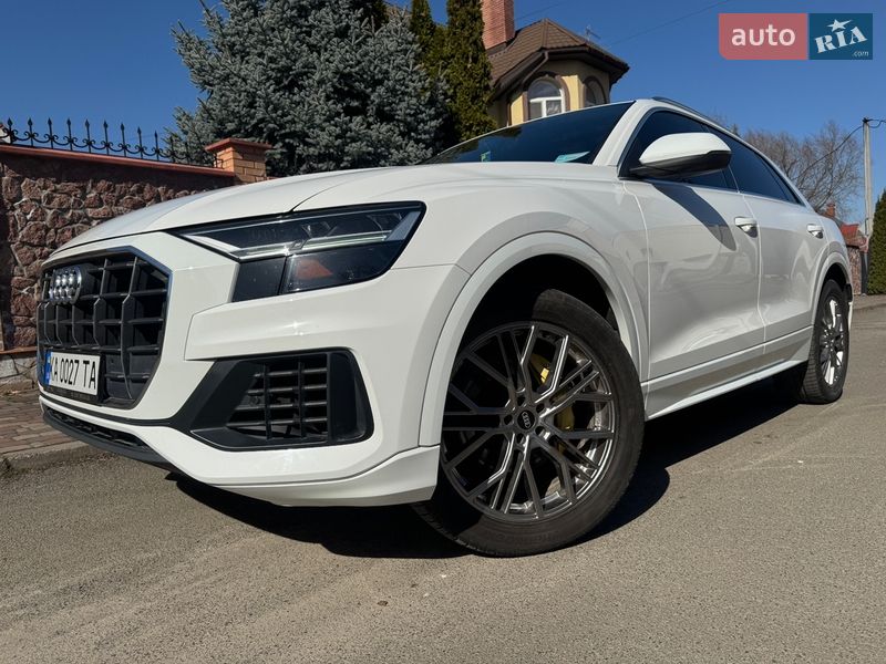 Позашляховик / Кросовер Audi Q8 2018 в Києві