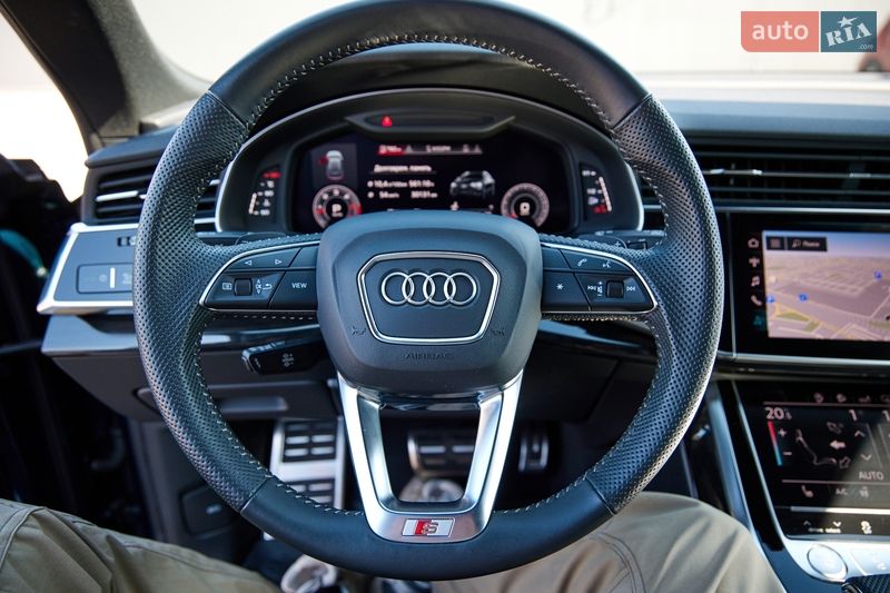 Внедорожник / Кроссовер Audi Q8 2019 в Киеве