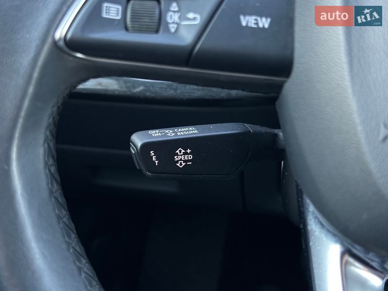 Позашляховик / Кросовер Audi Q8 2020 в Ужгороді