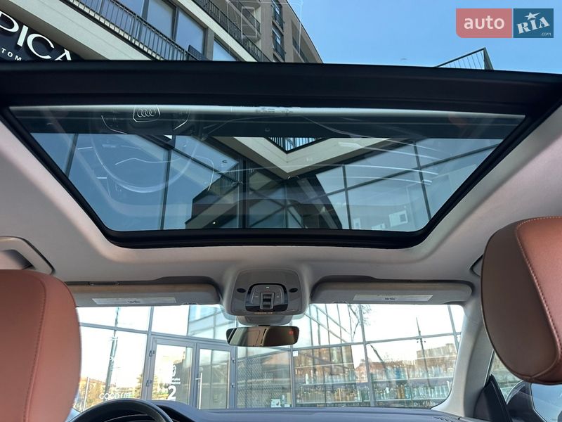 Позашляховик / Кросовер Audi Q8 2020 в Ужгороді