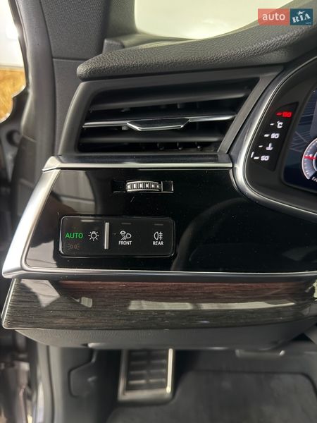 Внедорожник / Кроссовер Audi Q8 2019 в Виннице