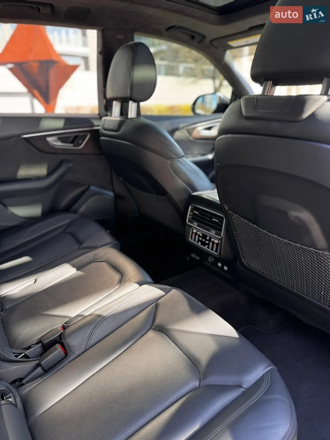 2018 Audi Q8 - мініатюра 11