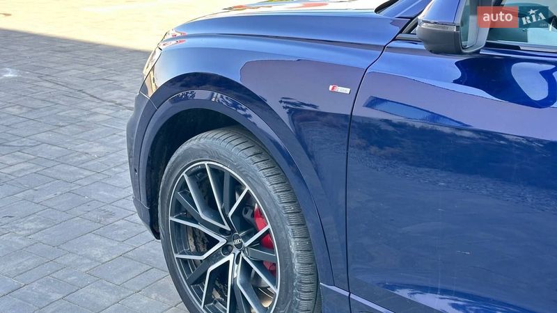 Внедорожник / Кроссовер Audi Q8 2019 в Луцке