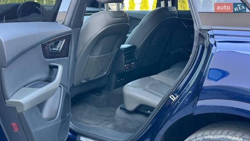 Внедорожник / Кроссовер Audi Q8 2019 в Луцке