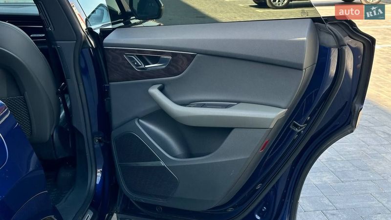 Внедорожник / Кроссовер Audi Q8 2019 в Луцке