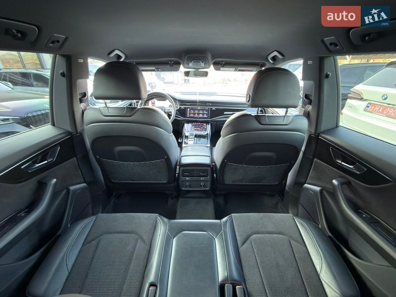 Внедорожник / Кроссовер Audi Q8 2021 в Черновцах