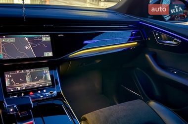 Внедорожник / Кроссовер Audi Q8 2021 в Черновцах