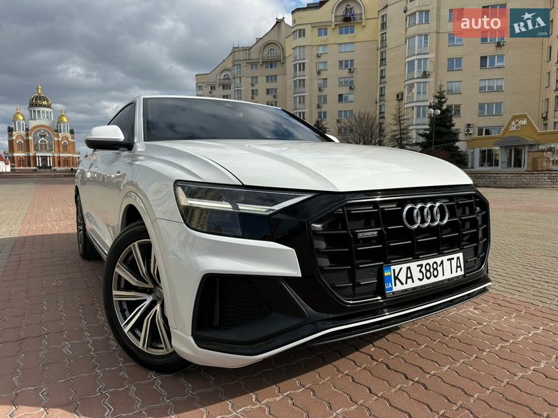 Внедорожник / Кроссовер Audi Q8 2019 в Киеве