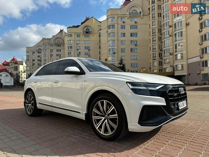 Внедорожник / Кроссовер Audi Q8 2019 в Киеве