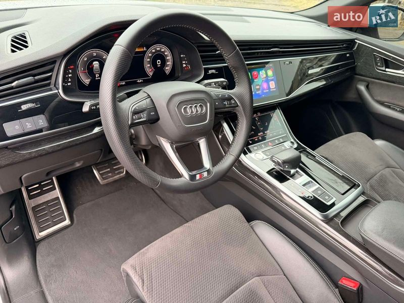 Внедорожник / Кроссовер Audi Q8 2019 в Киеве