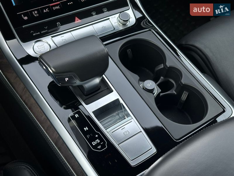 Позашляховик / Кросовер Audi Q8 2018 в Львові