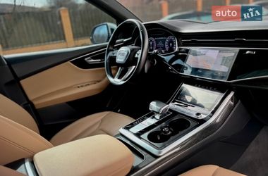 Внедорожник / Кроссовер Audi Q8 2020 в Киеве