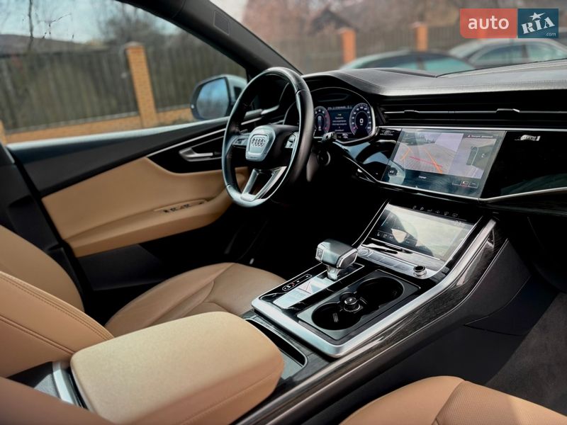 Внедорожник / Кроссовер Audi Q8 2020 в Киеве