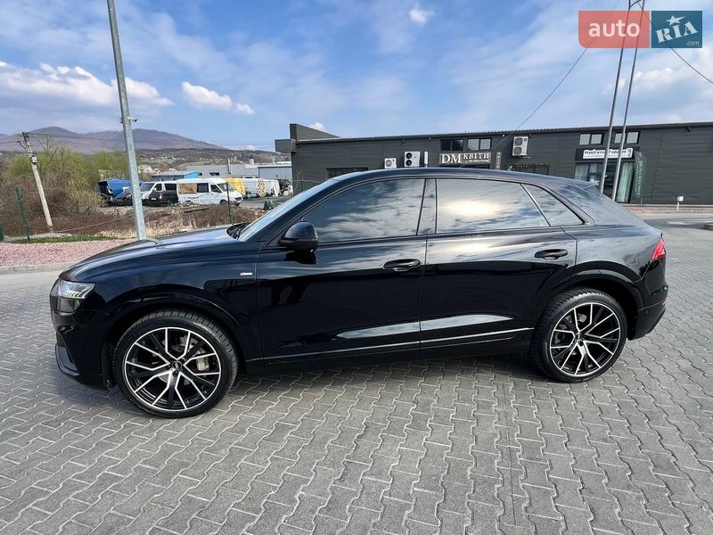 Позашляховик / Кросовер Audi Q8 2020 в Мукачевому