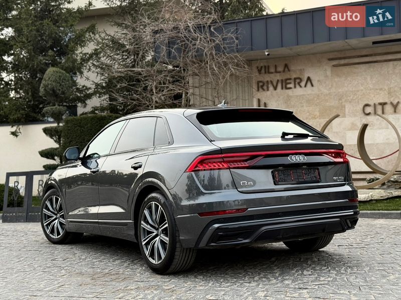 Позашляховик / Кросовер Audi Q8 2018 в Львові