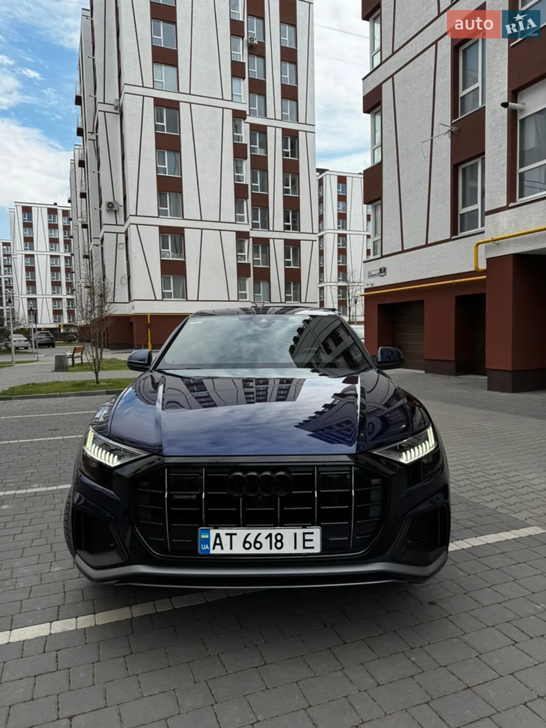2019 Audi Q8 - мініатюра 2
