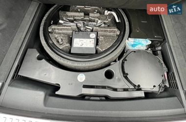 Позашляховик / Кросовер Audi Q8 2020 в Мукачевому