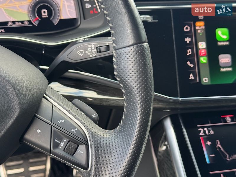 Внедорожник / Кроссовер Audi Q8 2018 в Киеве