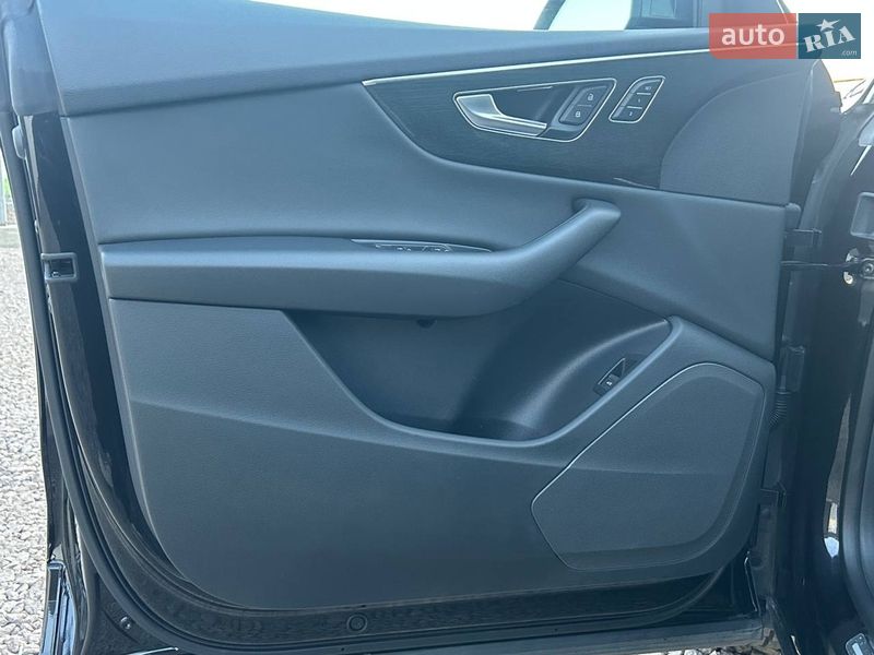 Позашляховик / Кросовер Audi Q8 2018 в Одесі фото 11 Позашляховик / Кросовер Audi Q8 2018 в Одесі