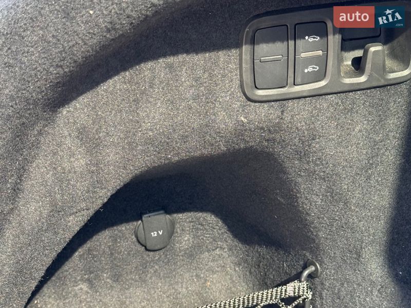 Внедорожник / Кроссовер Audi Q8 2019 в Киеве