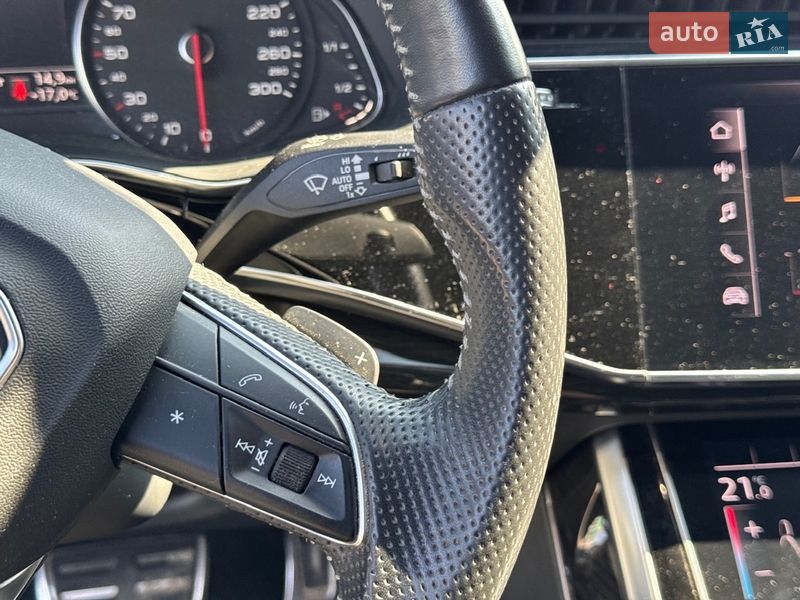 Внедорожник / Кроссовер Audi Q8 2019 в Киеве